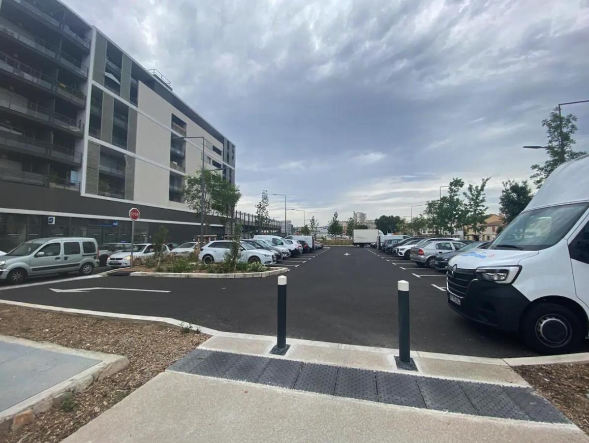 Appartement Spacieux Avec Grande Terrasse Marsilia Exterior foto
